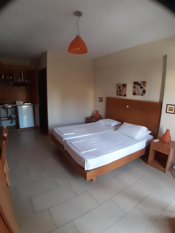 Telethrio Apartment Лутра Едипсу Екстериор снимка