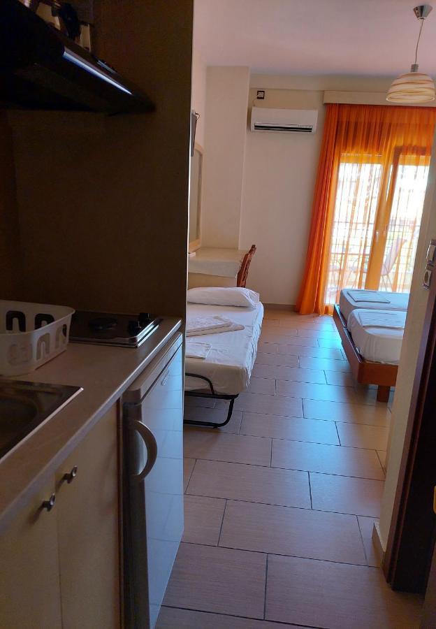 Telethrio Apartment Лутра Едипсу Екстериор снимка