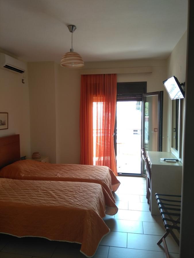Telethrio Apartment Лутра Едипсу Екстериор снимка